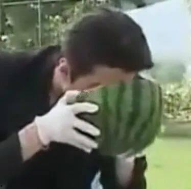 网友见面吃瓜,吃瓜现场揭秘！